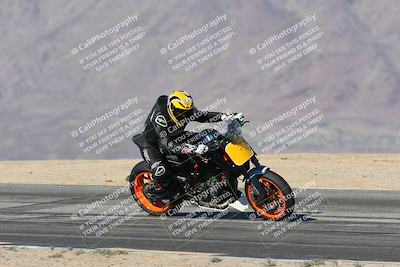 media/Dec-01-2025-Moto Forza (Mon) [[2daa91e15f]]/1-Advanced Group/Session 4 Turn 9/